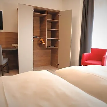 Includio Otel 4*